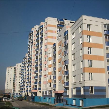 Nsk-Kvartirka, Gorskiy Apartment 86 Novosibirsk Buitenkant foto